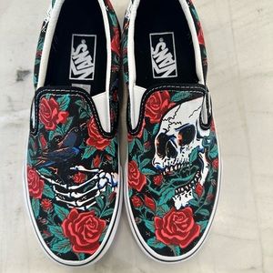 Brand new Skull and Roses Vans